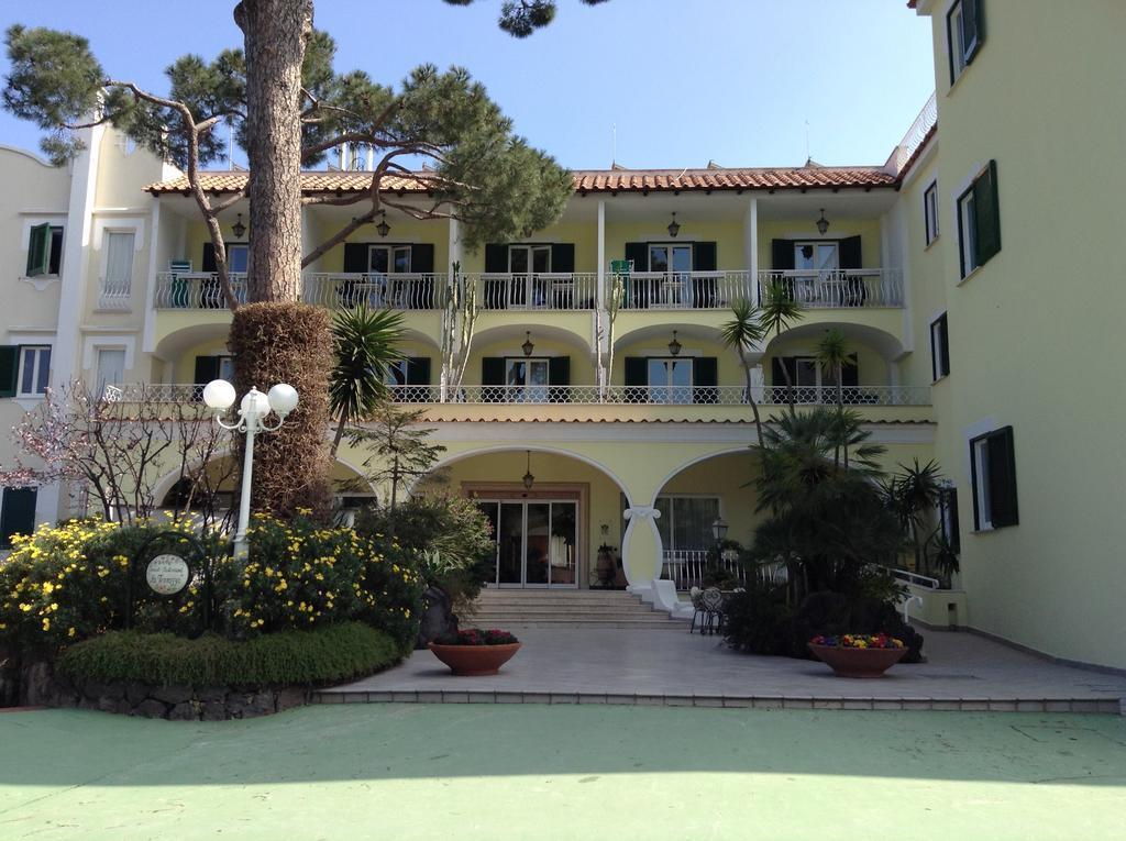 Hermitage Resort & Thermal Spa Ísquia Exterior foto